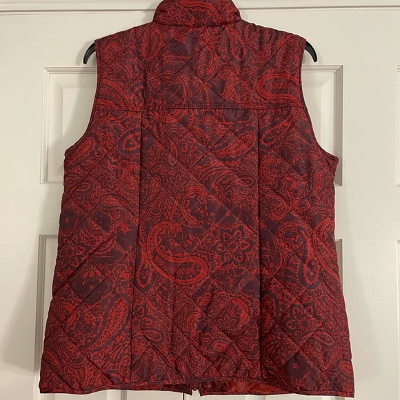 Erika Red Paisley Quilted Puffer Vest - Size Large - Picture 3 of 6
